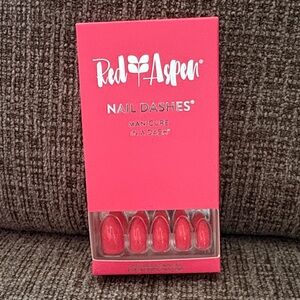Red Aspen medium almond pink nail dashes